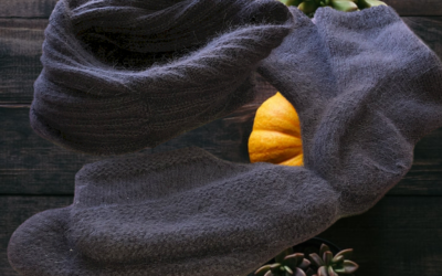 Chaussettes, Chaussons et Snood tricotés en Angora 100 %