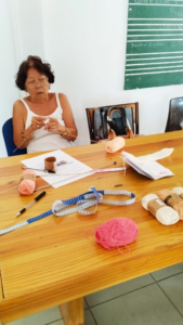 “Atelier de tricot pour seniors à Saint-Denis de La Réunion”